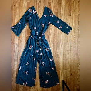 Billabong Women’s Open Back Boho Floral Jumpsuit.